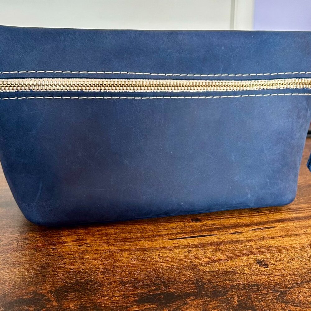 Portland Leather Goods Class Large Makeup Bag in Deepwater